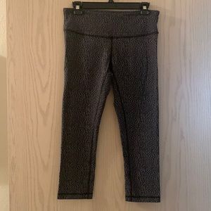 Lululemon Wunder under cropped leggings size 8